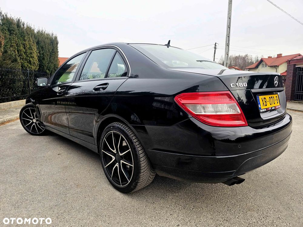 Mercedes-Benz Klasa C 180 CGI Automatik BlueEFFICIENCY SPORT EDITION - 14