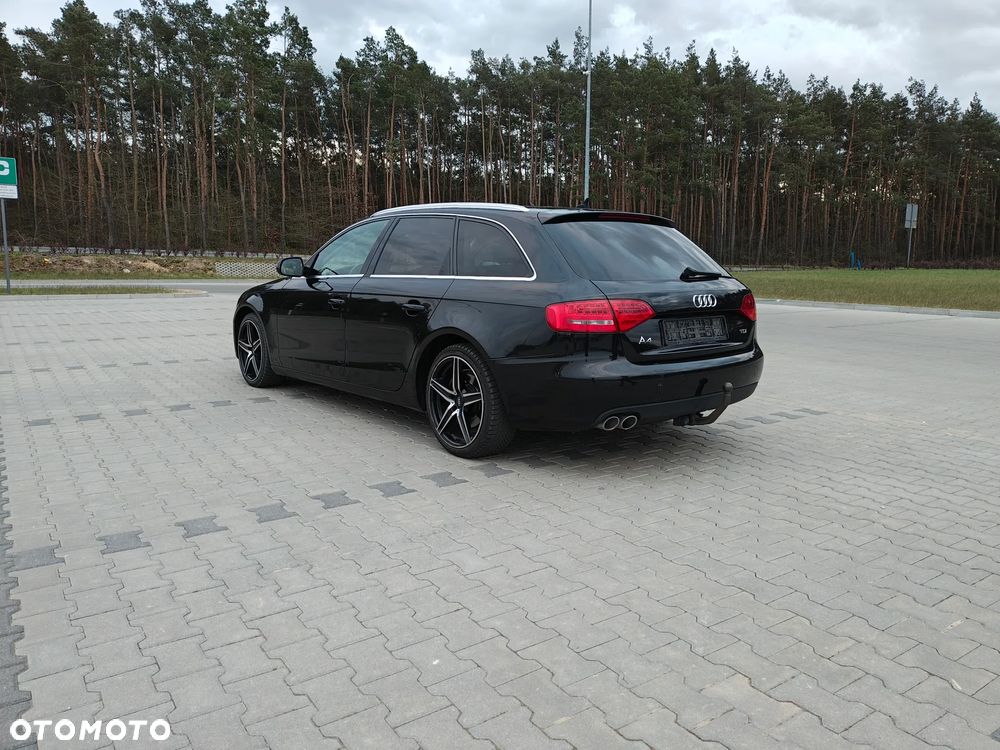 Audi A4 Avant - 6