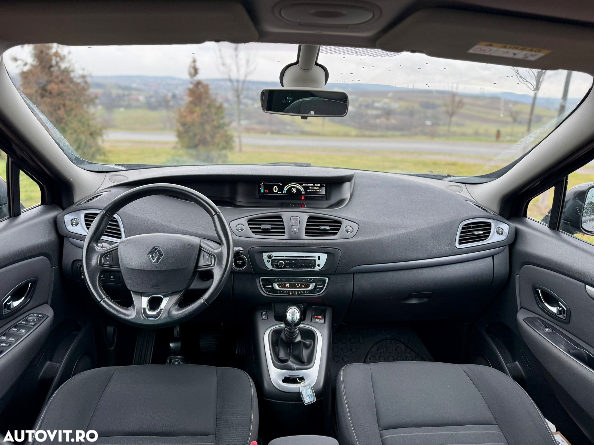 Renault Scenic dCi 110 LIMITED - 7