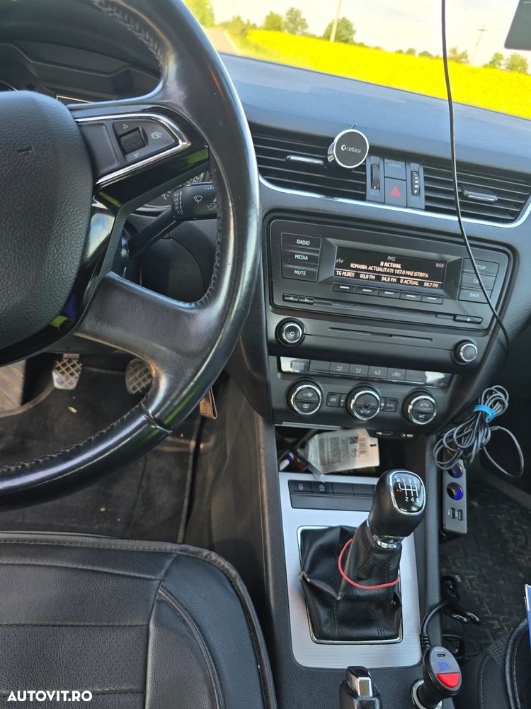 Skoda Octavia 2.0 TDI ELEGANCE - 7