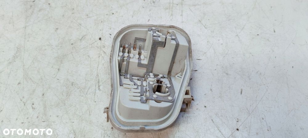 WKŁAD LAMPY W BŁOTNIK PRAWY TYŁ AUDI A6 C6 LIFT AVANT 4F9945222C *2* - 3