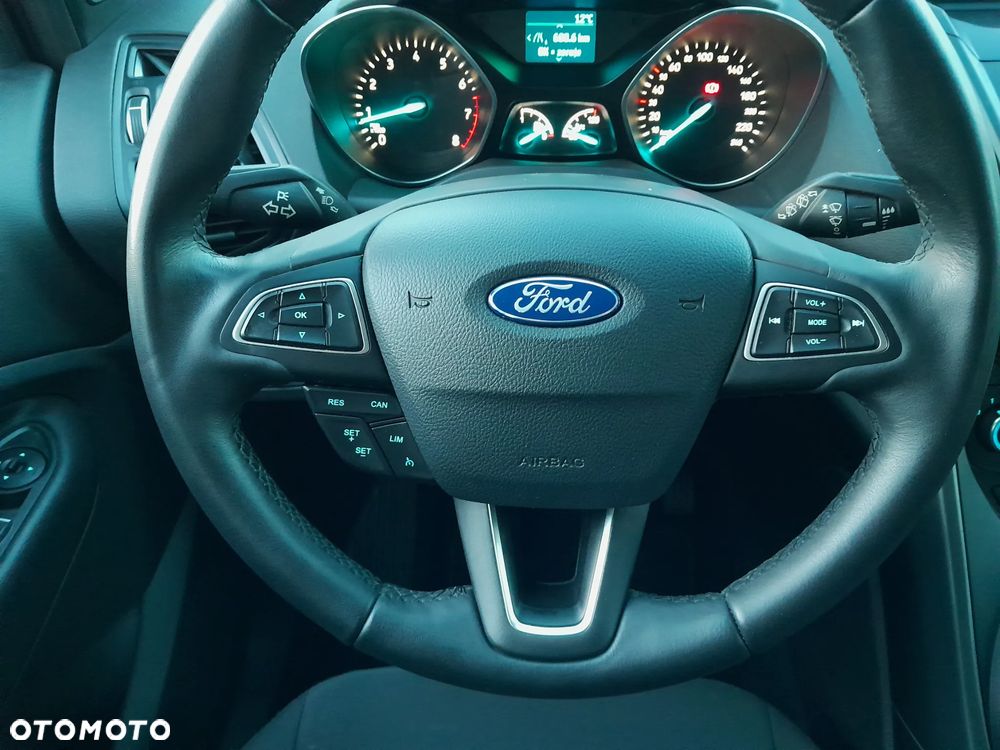Ford Kuga 1.5 EcoBoost 2x4 Cool & Connect - 15