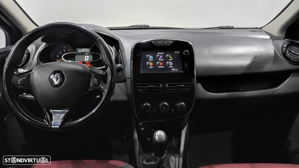 Renault Clio Sport Tourer 1.5 dCi Dynamique S - 24