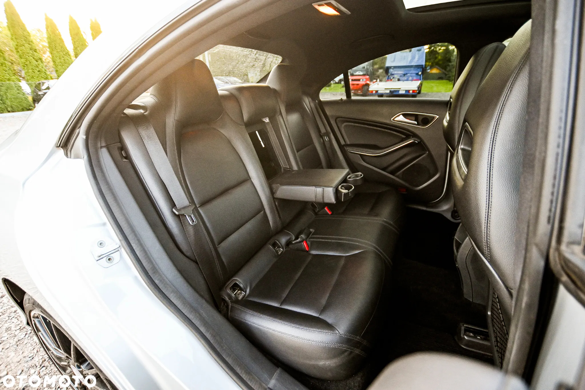 Mercedes-Benz CLA 180 7G-DCT - 24