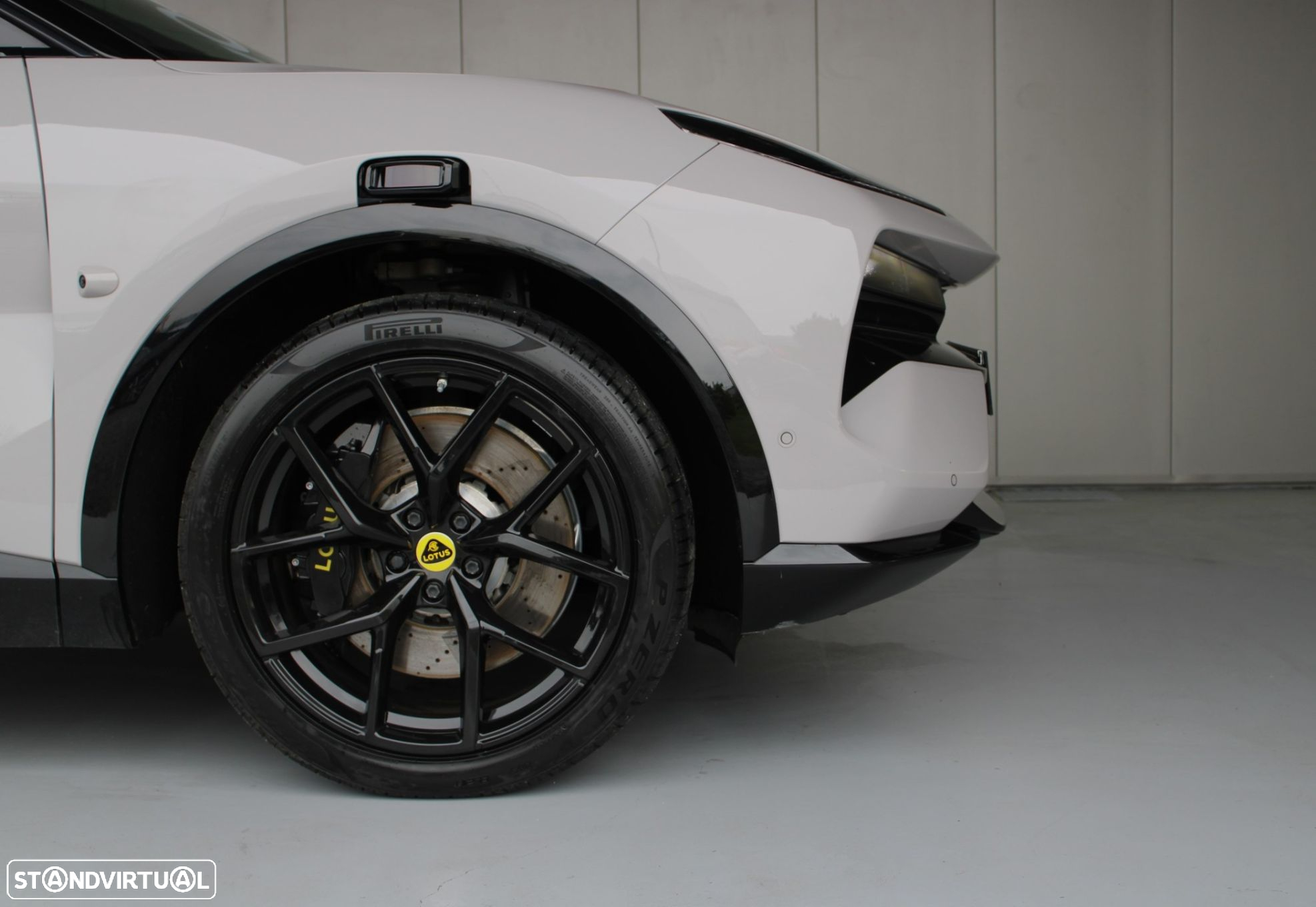 Lotus Eletre - 53