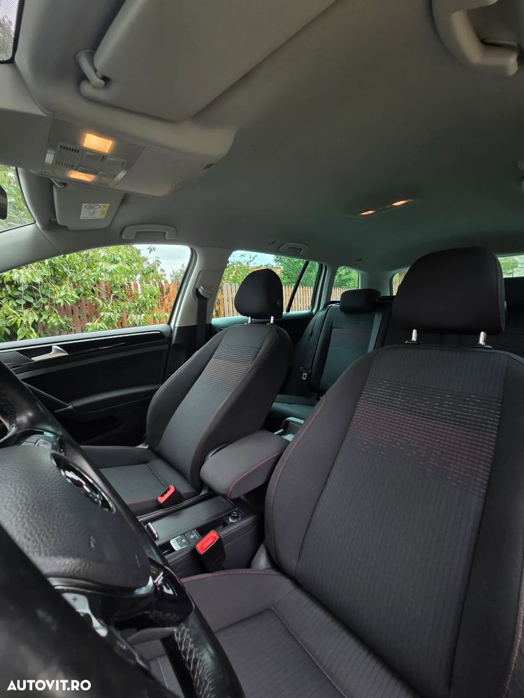 Volkswagen Golf 1.6 TDI DSG Sound - 4