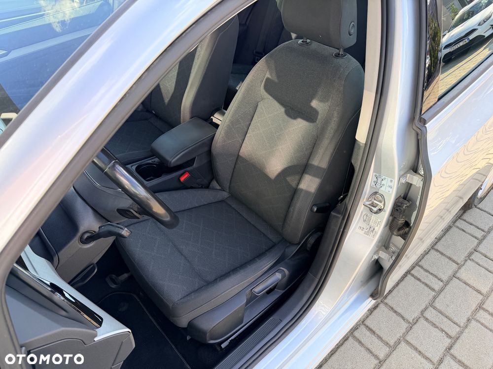 Volkswagen Golf 1.5 eTSI EVO Life DSG - 12