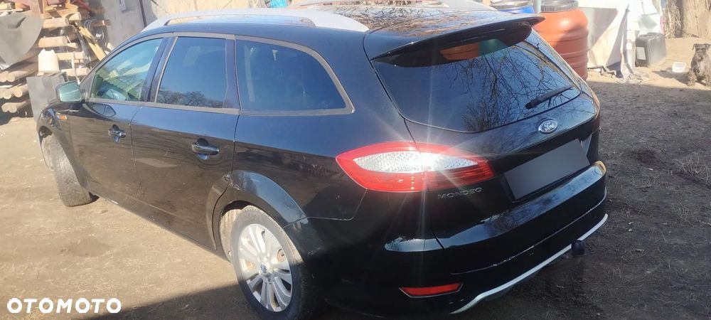 Ford Mondeo 2.0 TDCi Ghia - 23