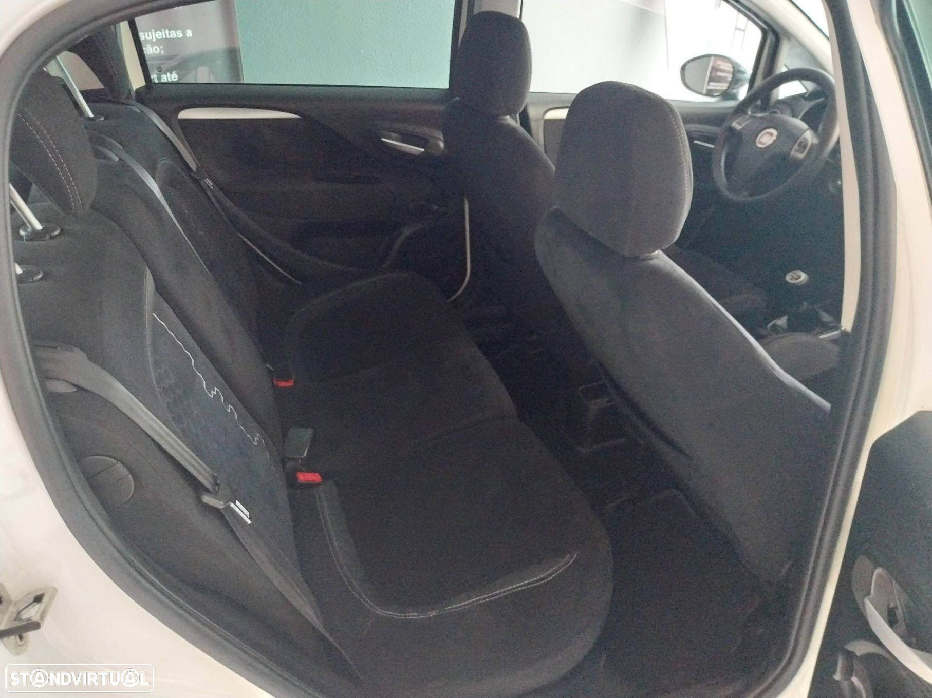 Fiat Punto 1.3 M-Jet Lounge S&S - 8