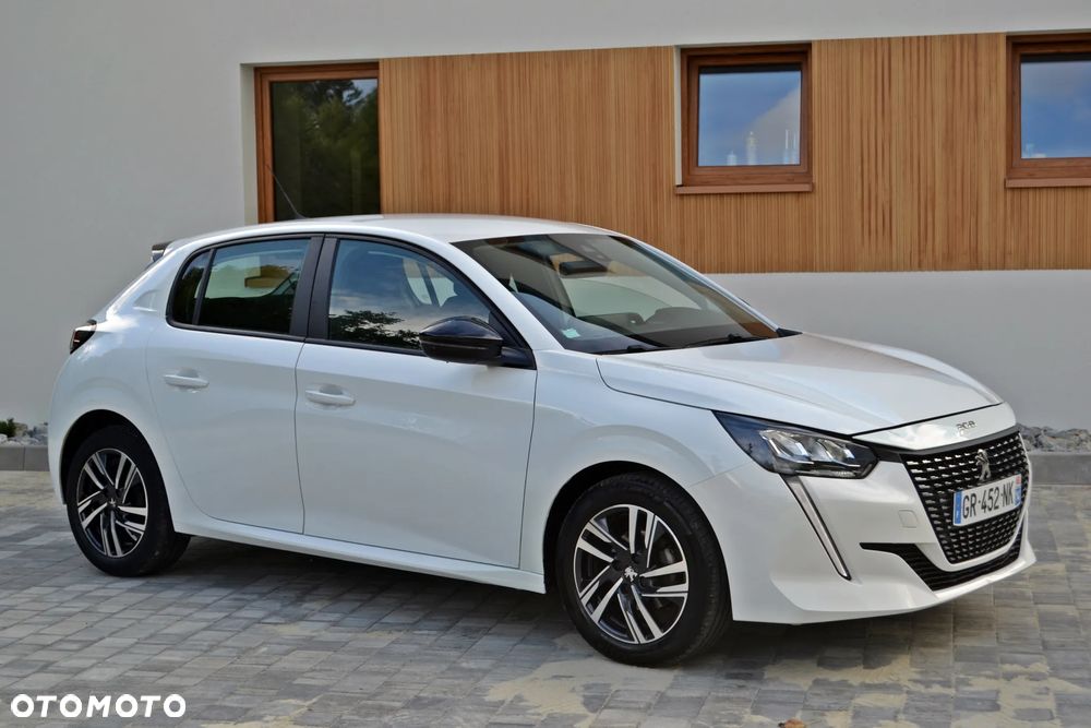 Peugeot 208 - 3