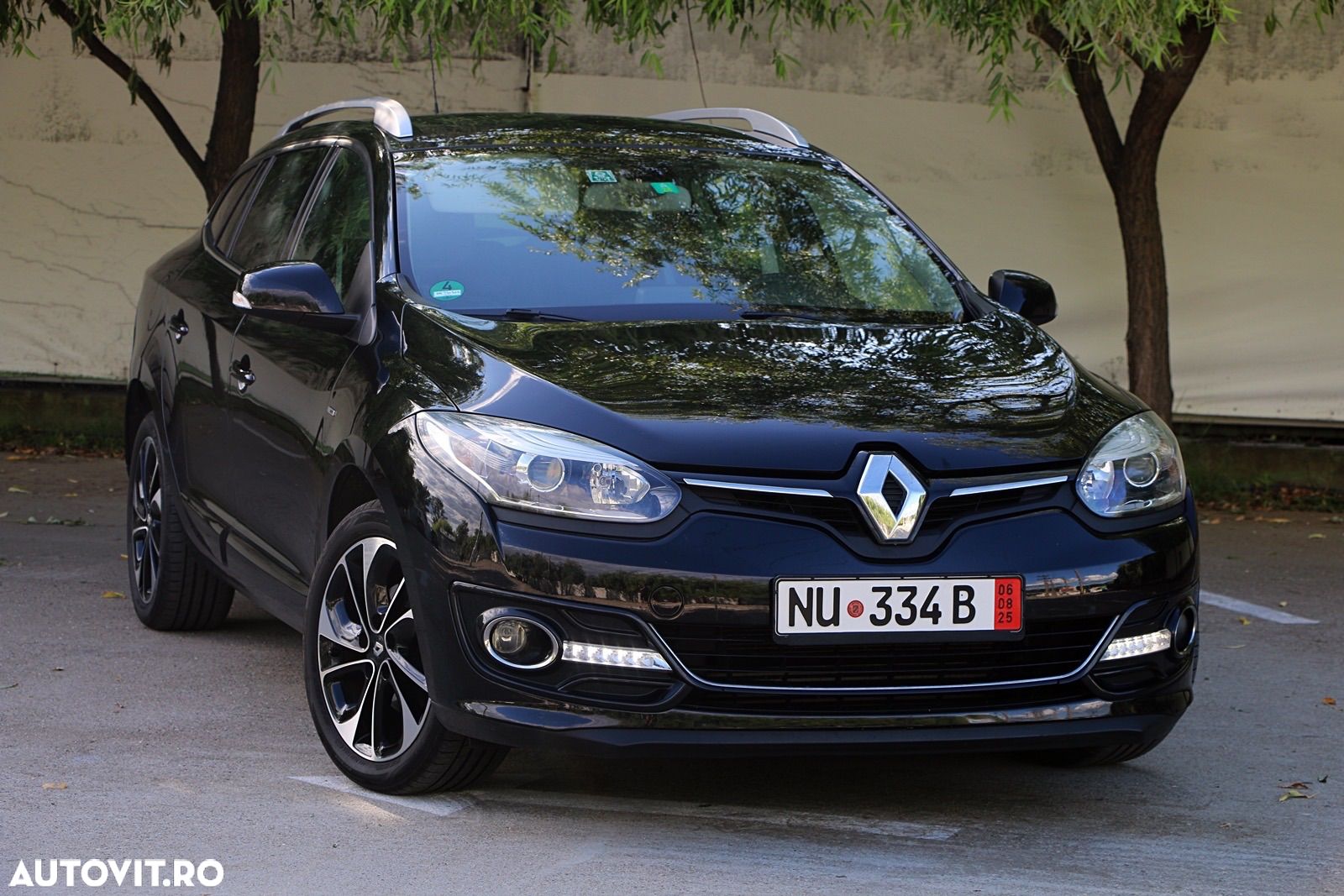 Renault Megane Grandtour ENERGY TCe 115 Start & Stop Bose Edition - 1