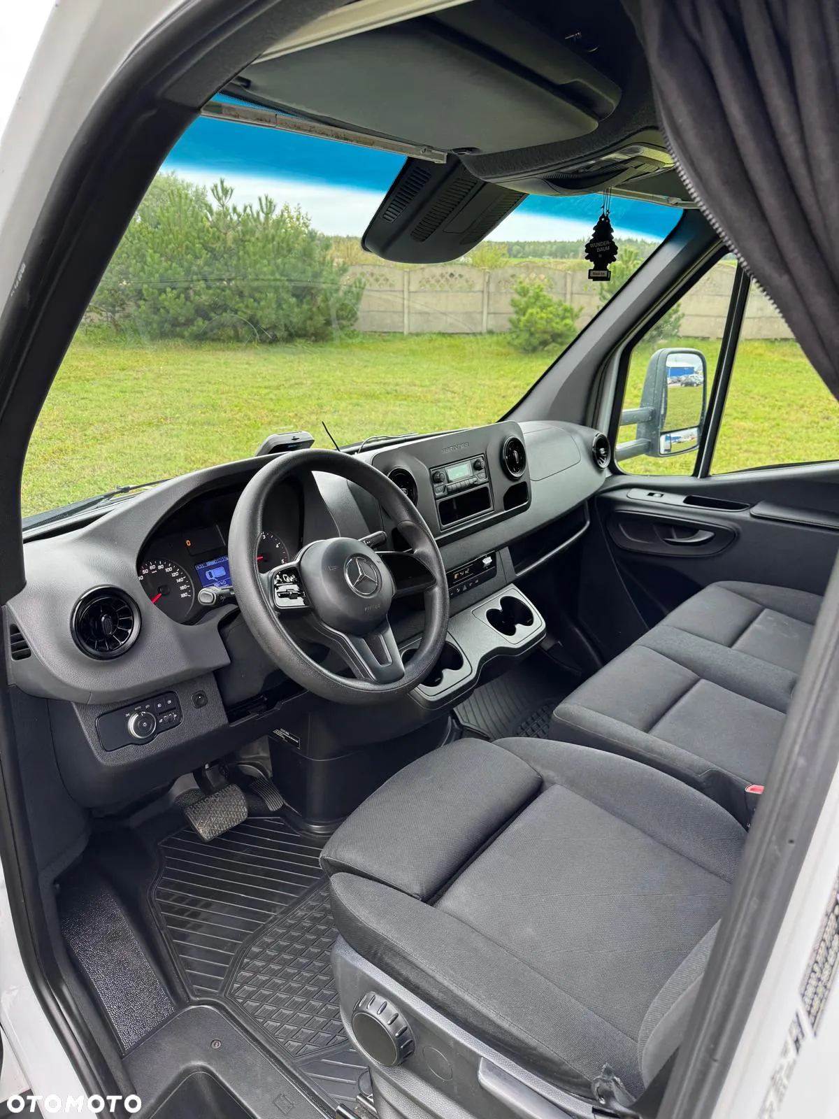 Mercedes-Benz Sprinter - 6
