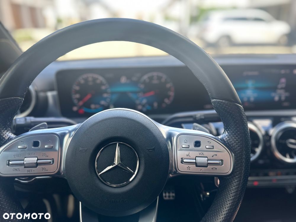 Mercedes-Benz Klasa A 220 4-Matic AMG Line 7G-DCT - 21
