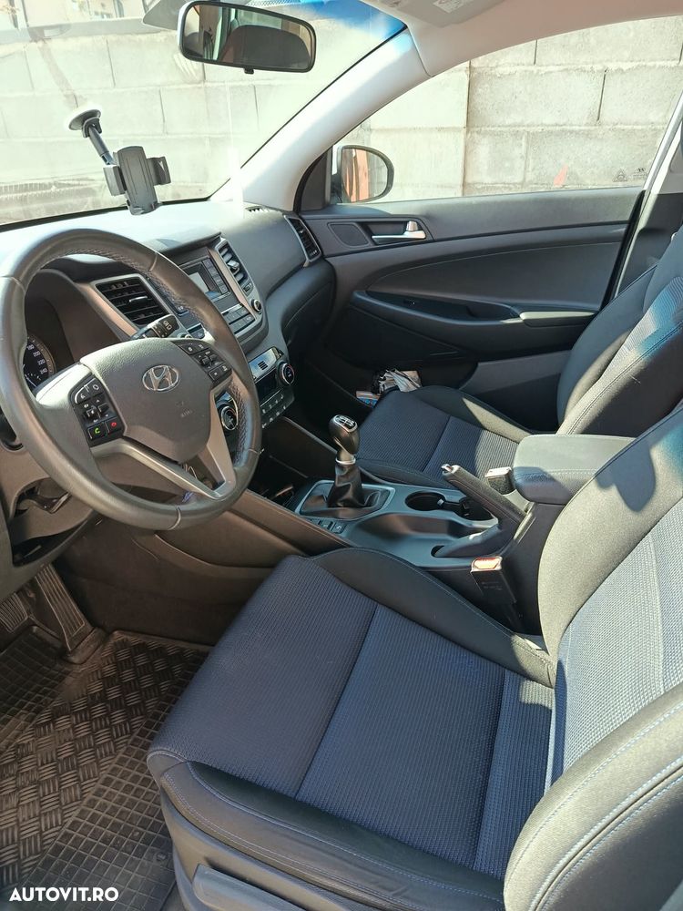Hyundai Tucson - 11