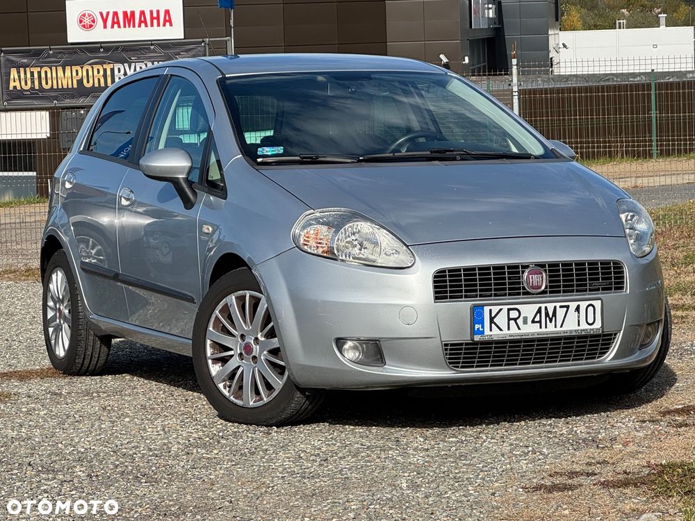 Fiat Grande Punto 2009 photo 2