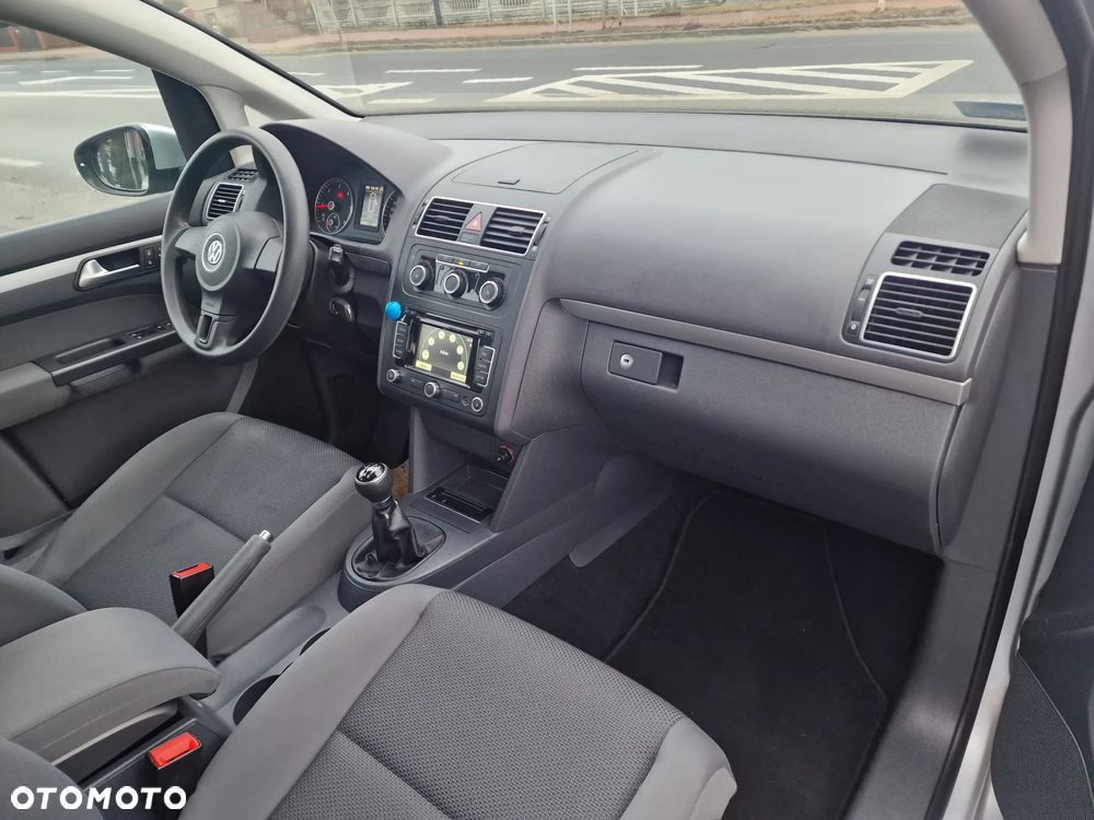 Volkswagen Touran 1.6 TDI DPF BlueMot Comfortline - 9