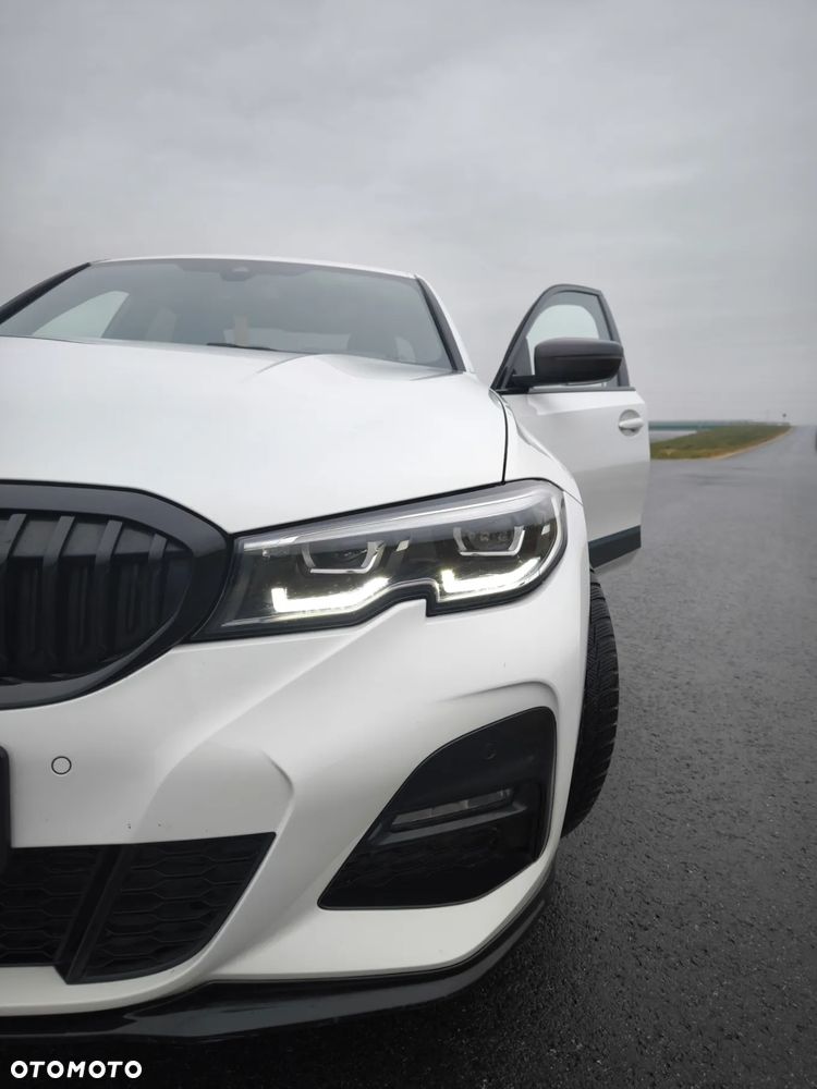 BMW Seria 3 330i M Sport sport - 4