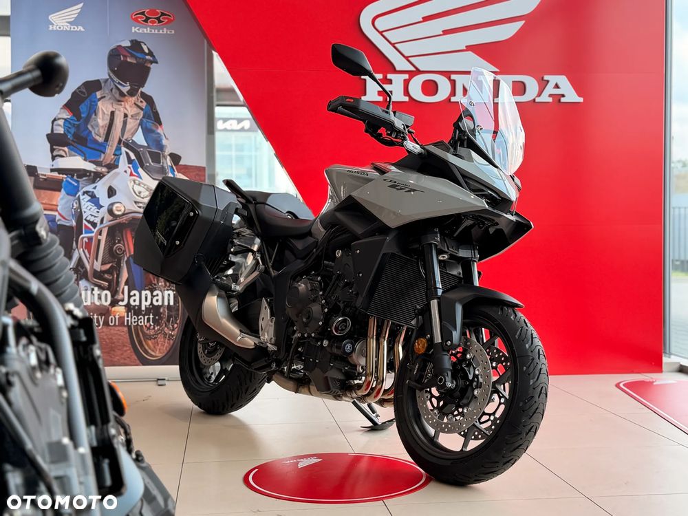 Honda CB - 1