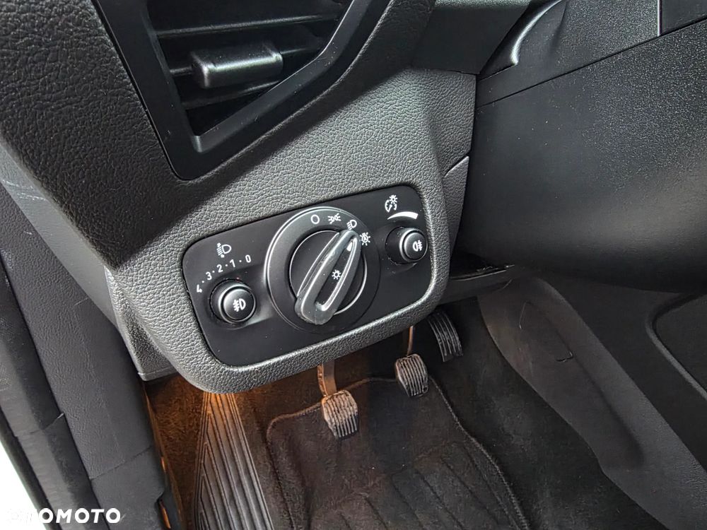 Ford Kuga 2.0 TDCi 4x2 Titanium - 29