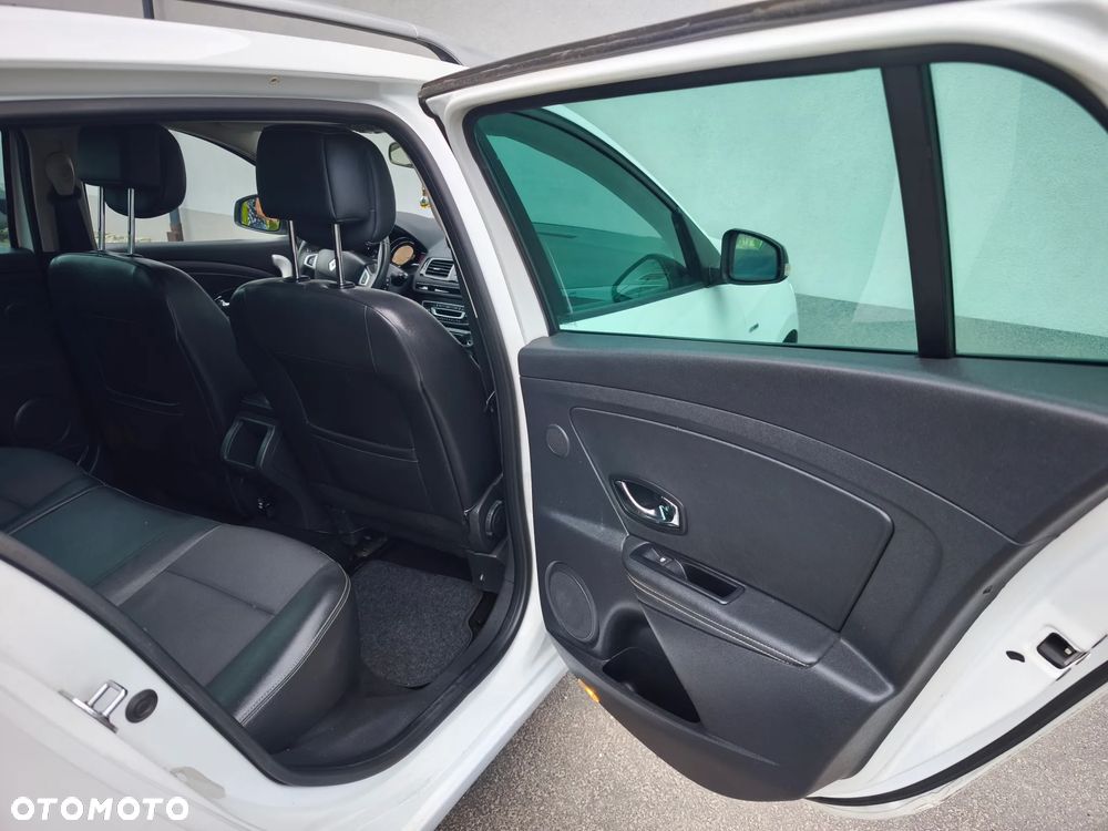 Renault Megane ENERGY dCi 130 Start & Stop Bose Edition - 23