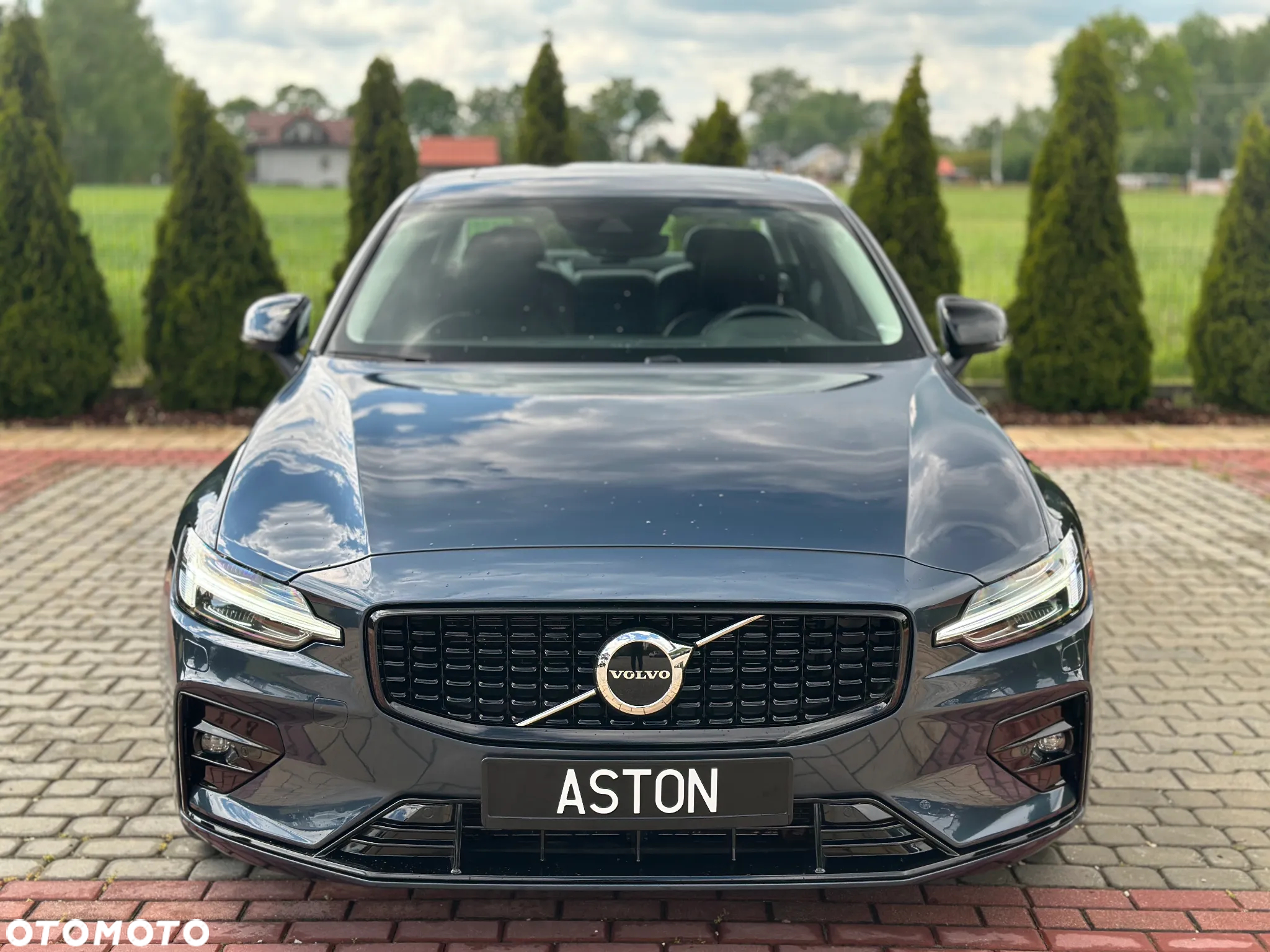 Volvo S60 B5 B AWD Plus Dark - 5