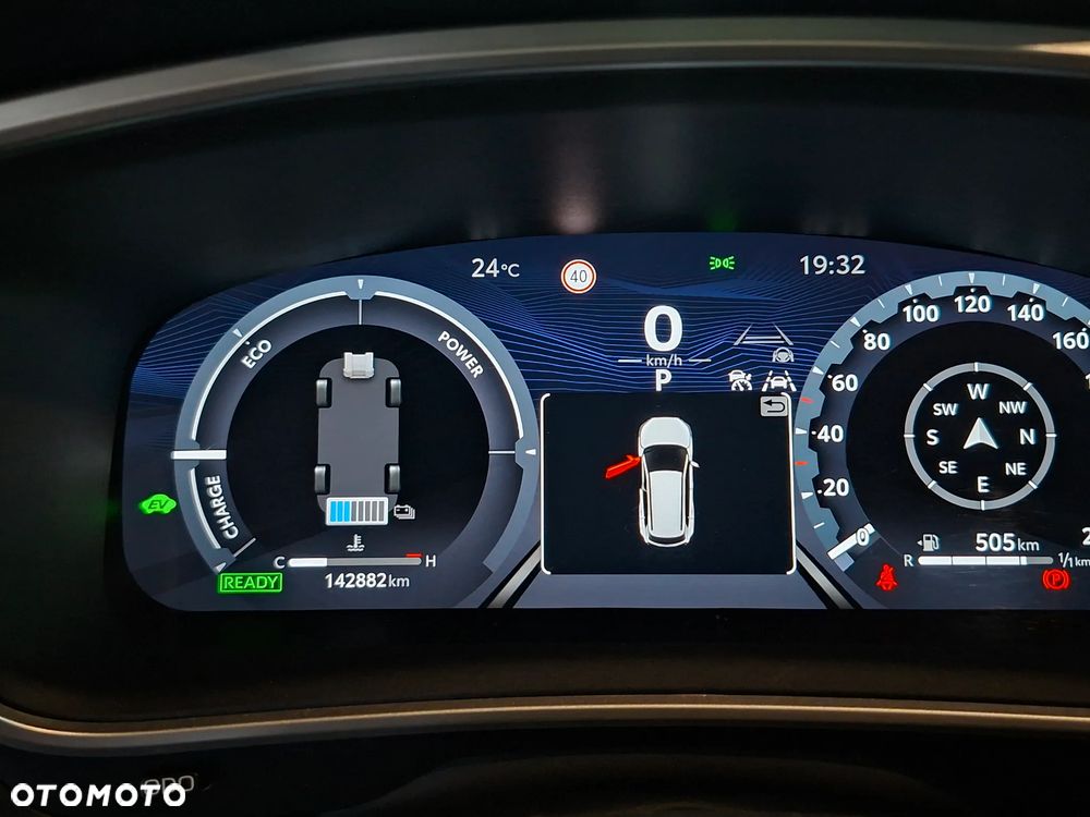 Toyota Corolla Cross 2.0 Hybrid Premiere Edition AWD - 18