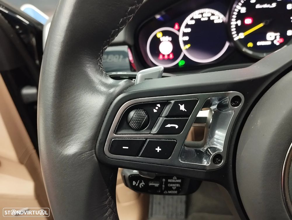 Porsche Cayenne Coupé Turbo S E-Hybrid - 33