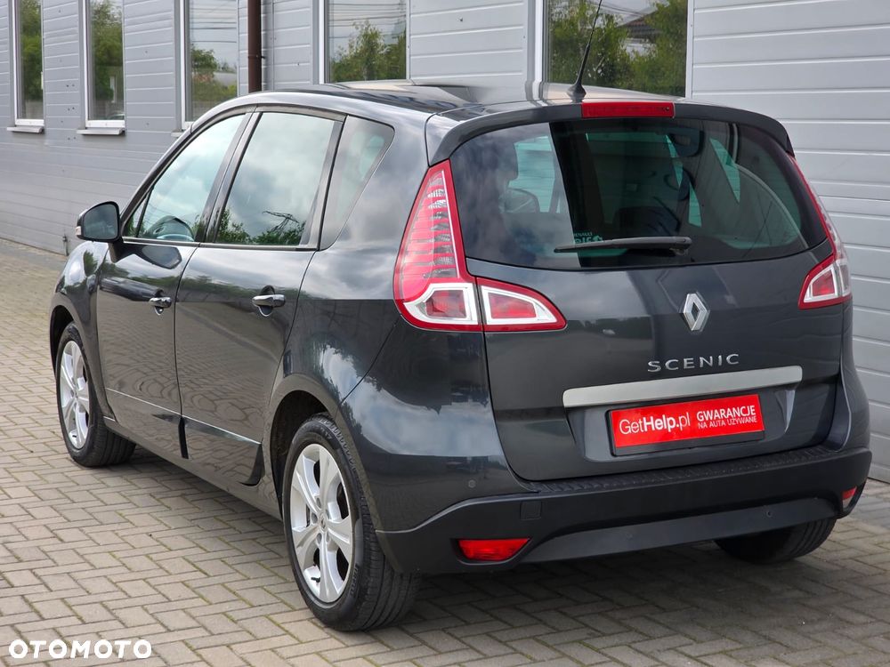 Renault Scenic 1.6 16V 110 Dynamique - 11