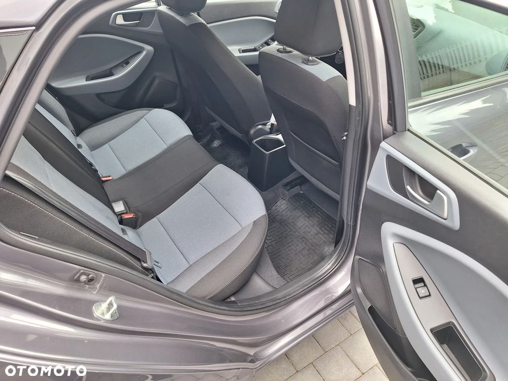 Hyundai i20 1.2 Comfort - 19