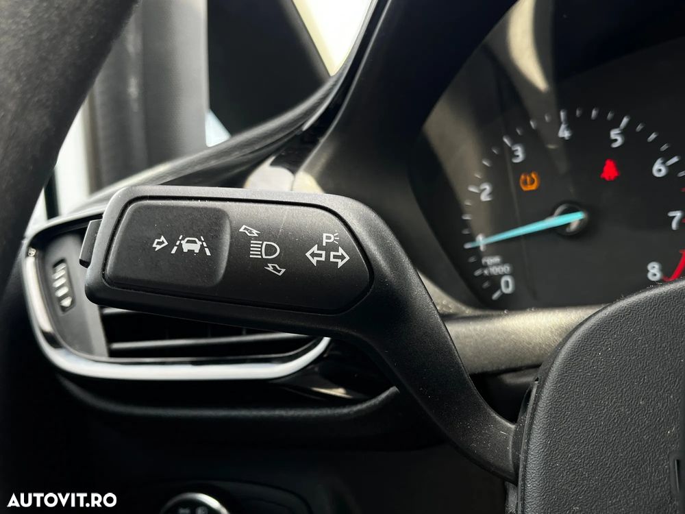 Ford Fiesta 1.1 Titanium - 16