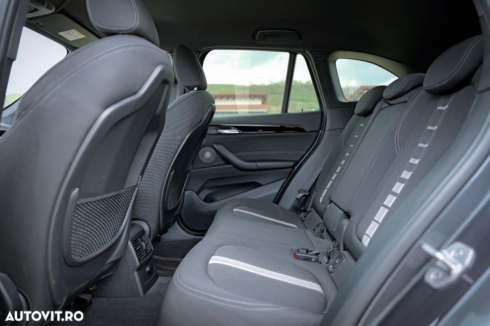 BMW X1 xDrive20d AT - 8
