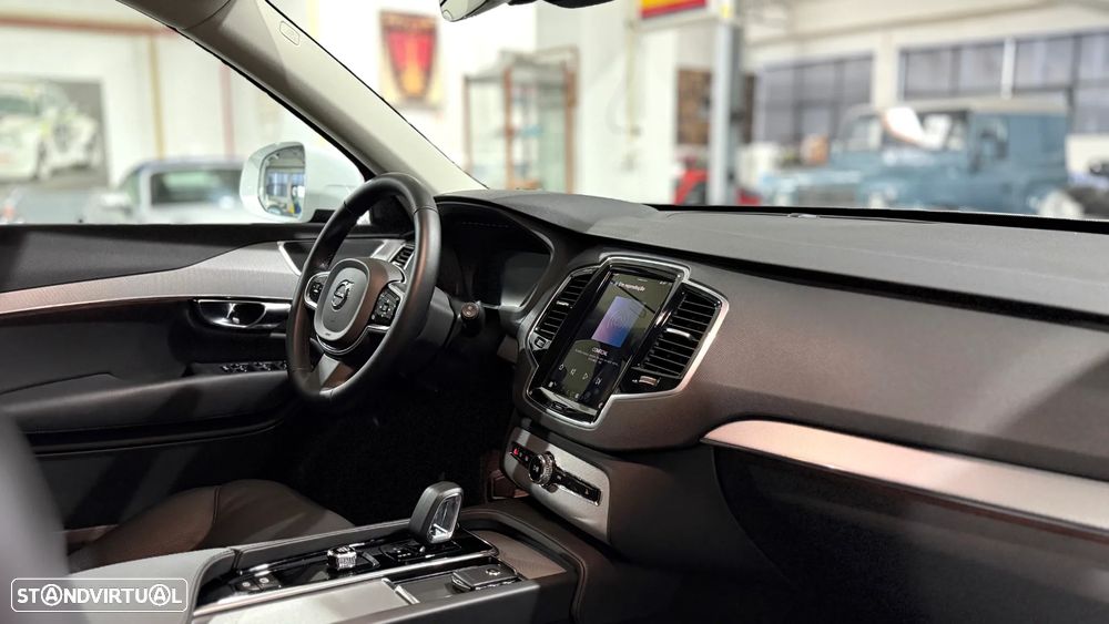 Volvo XC 90 T8 AWD Core - 18