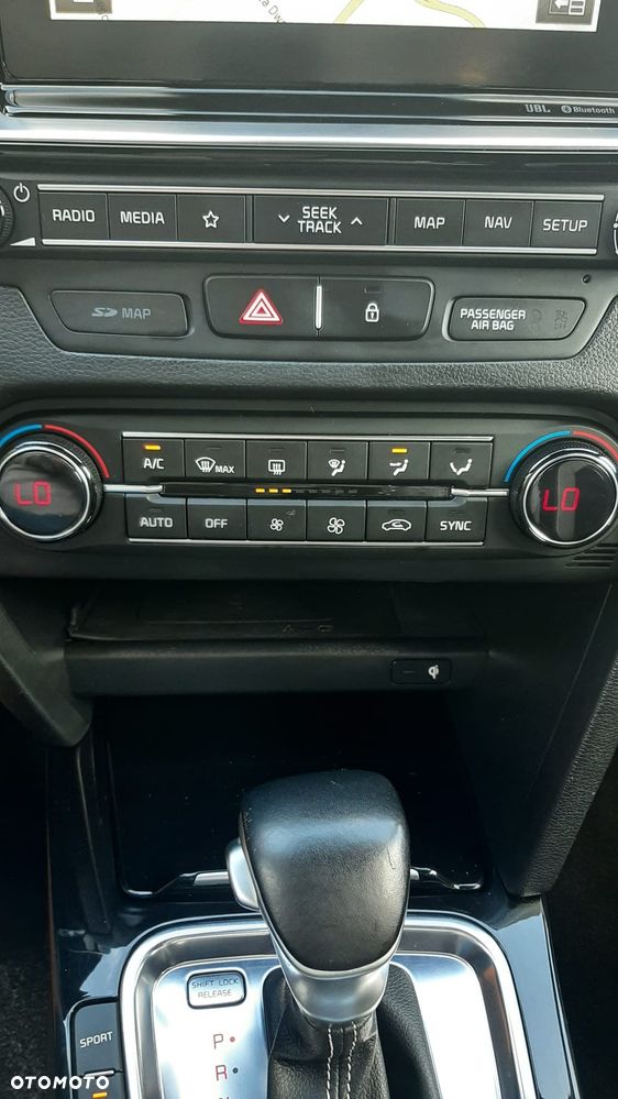 Kia Ceed 1.6 CRDi DCT GT Line - 26