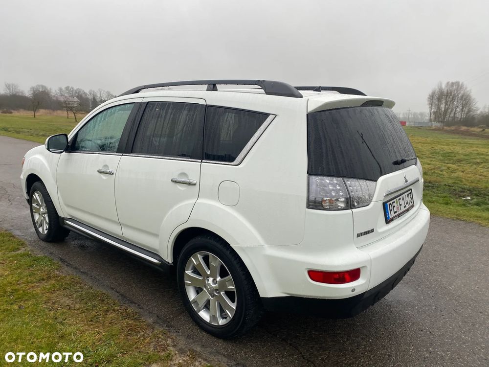 Mitsubishi Outlander 2.2 DI-D 4WD TC-SST XTRA - 9