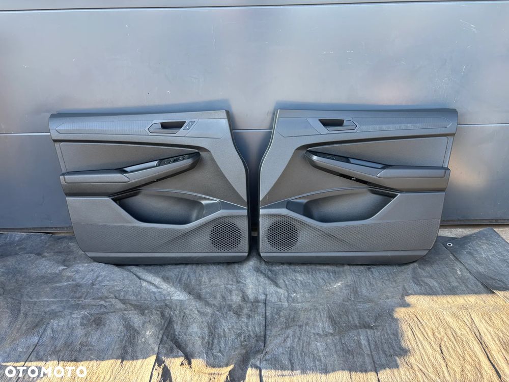 Vw Caddy IV boczek tapicerka drzwi prawy lewy 2K7868109 2K7867133 - 1