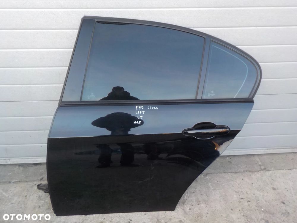BMW SERIA 3 E90 SEDAN DRZWI LEWE TYŁ KOLOR 668 - 1