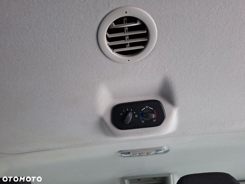 Ford Transit Custom 270 L1H1 Trend - 17