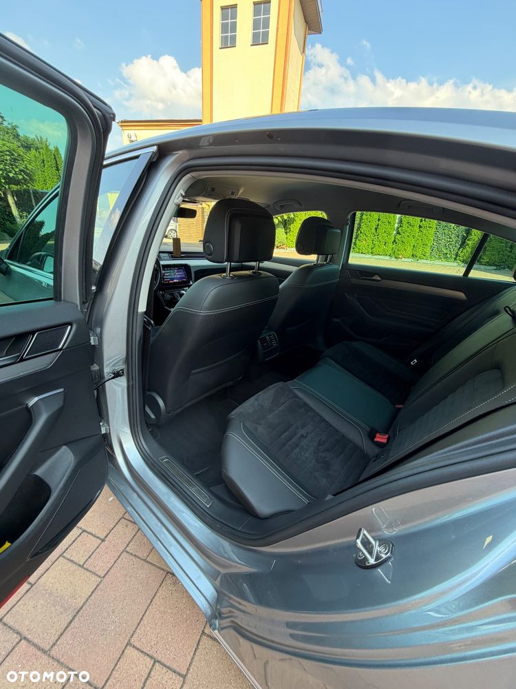 Volkswagen Passat 2.0 TSI Elegance DSG - 21