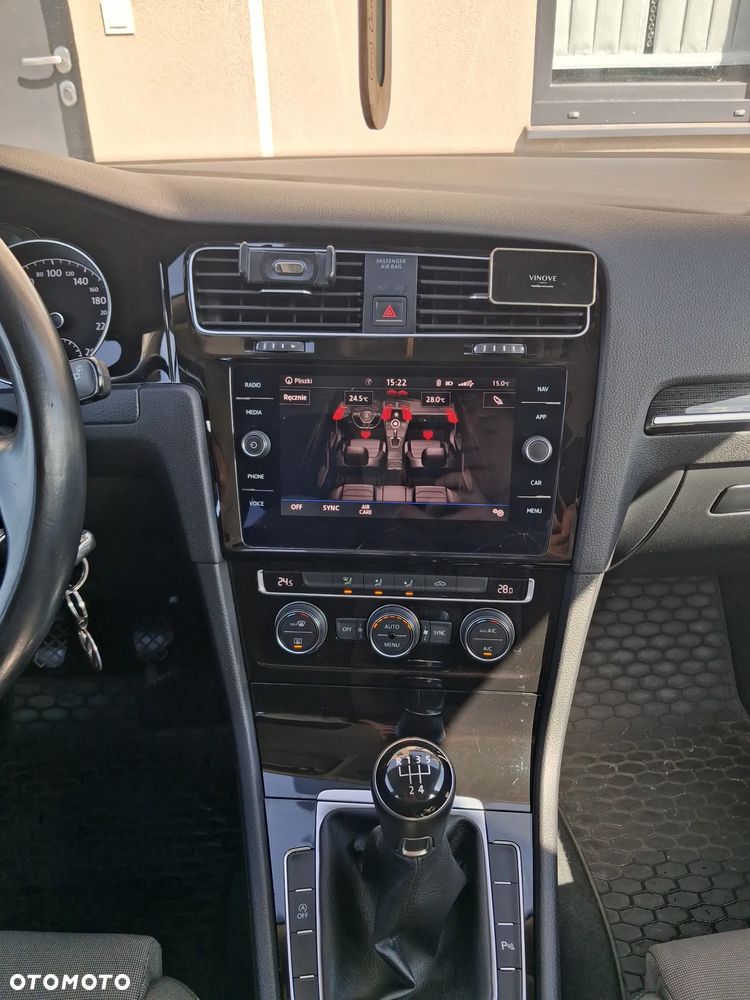 Volkswagen Golf - 11
