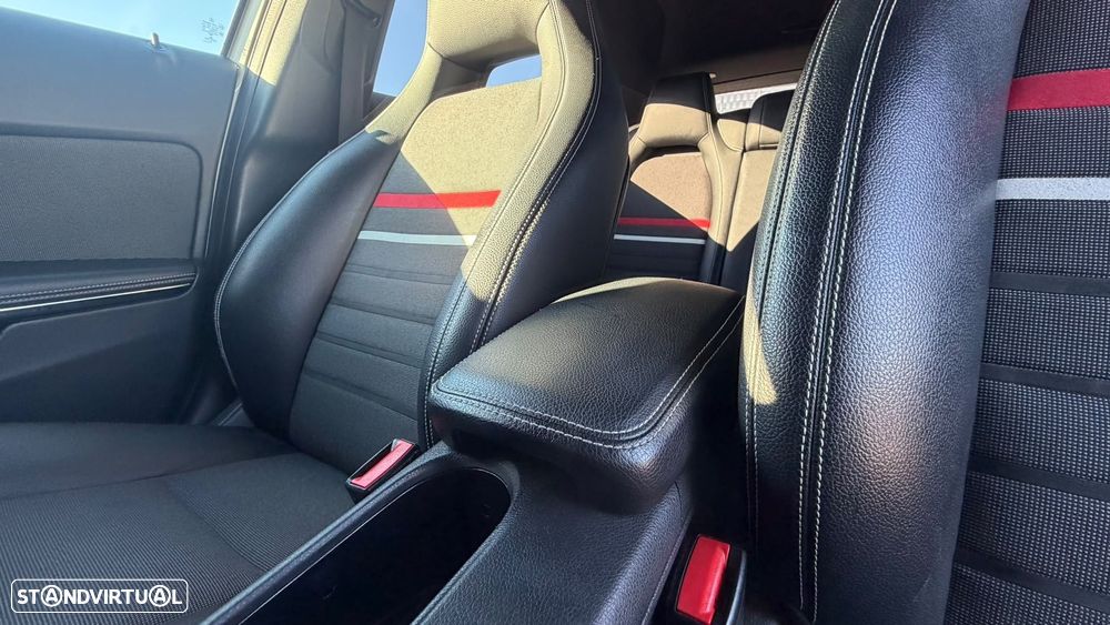 Mercedes-Benz A 180 d Urban - 37