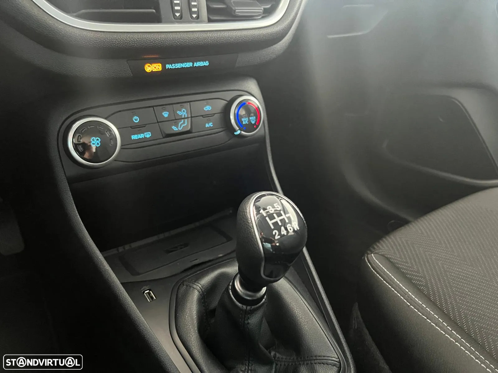 Ford Fiesta 1.0 EcoBoost Active - 17