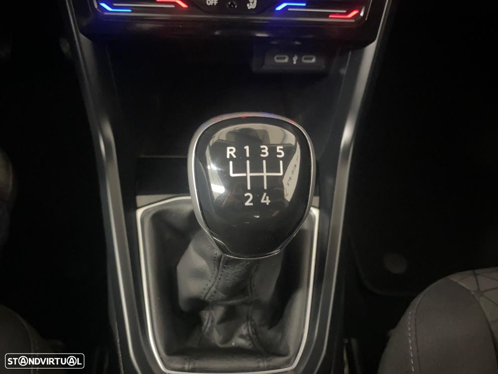 VW T-Cross 1.0 TSI - 23