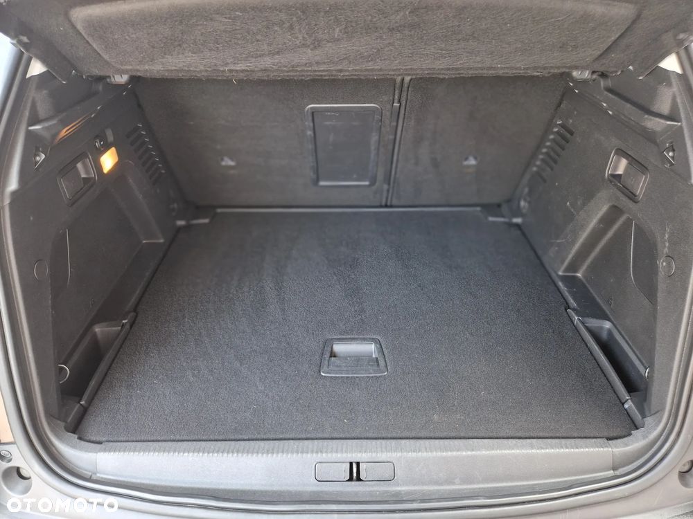 Peugeot 3008 1.6 PureTech GT Pack S&S EAT8 - 17