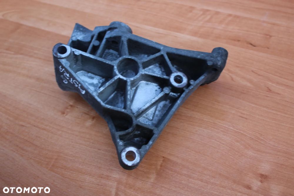ŁAPA WSPORNIK MOCOWANIE ALTERNATORA OPEL ASTRA G ZAFIRA A 9202480 - 5