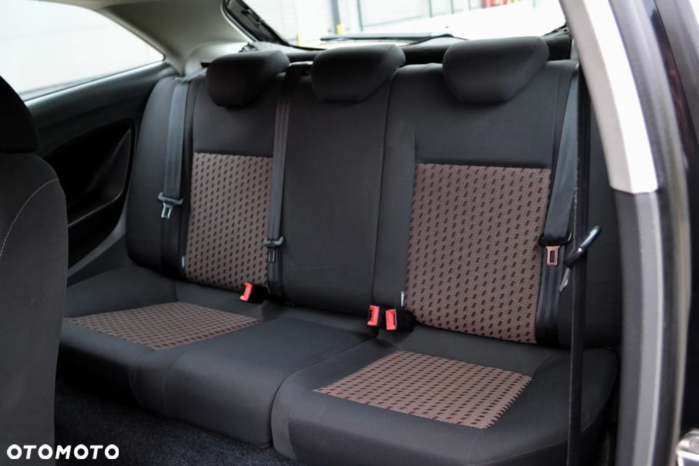 Seat Ibiza SC 1.9 TDI DPF Sport - 8