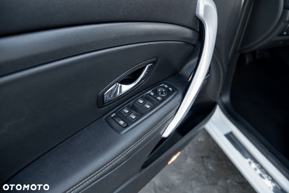 Renault Megane ENERGY TCe 115 Start & Stop Bose Edition - 20