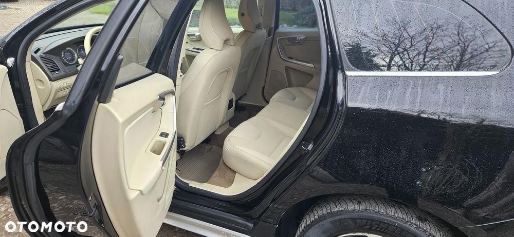 Volvo XC 60 DRIVe Momentum - 8