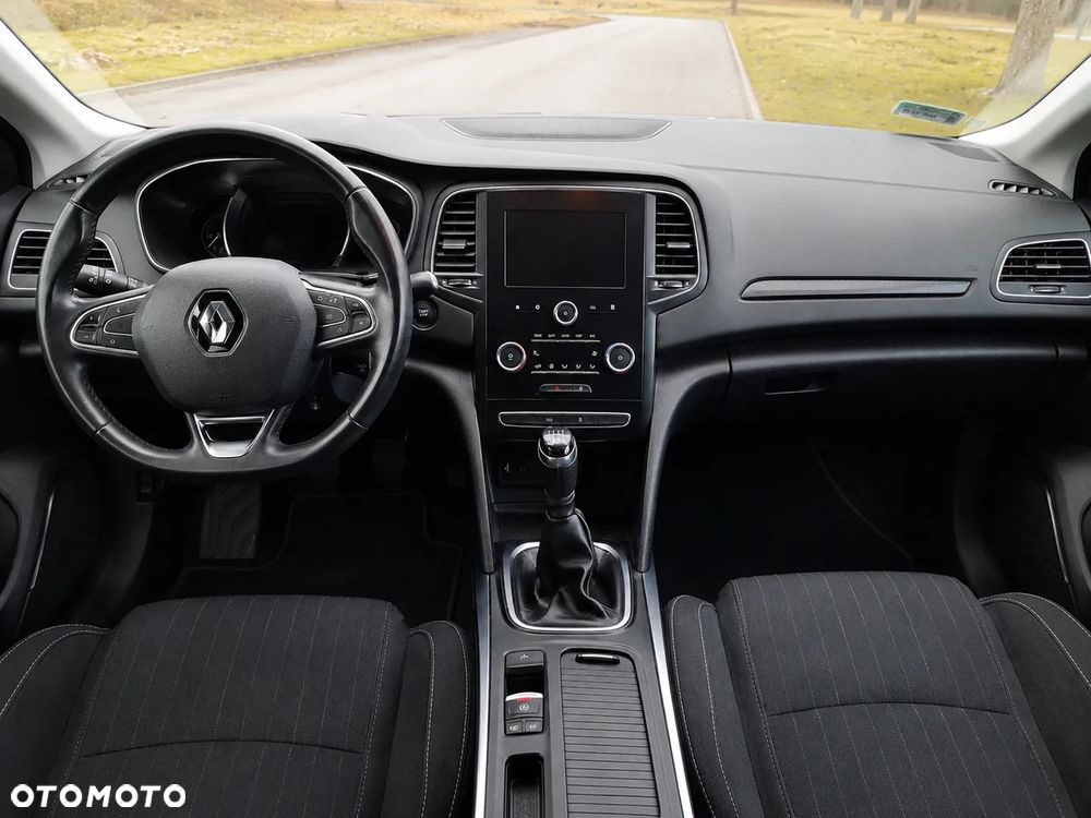 Renault Megane 1.5 dCi Limited 2018 - 9