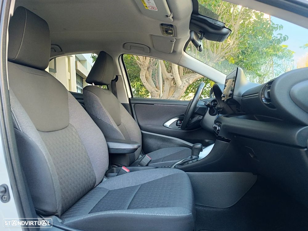 Toyota Yaris 1.5 HDF Comfort - 23