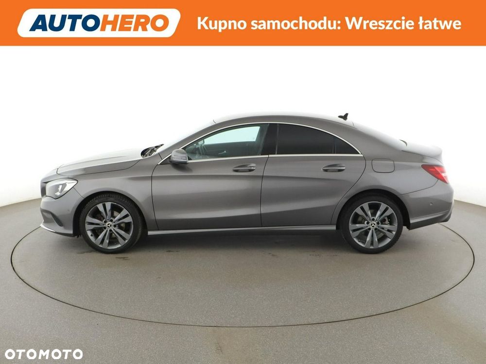 Mercedes-Benz CLA 180 Urban - 3